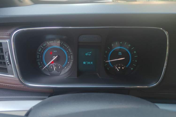 Used Buick GL8 2015 2.4L Luxury Business Premium Edition Instrument Cluster