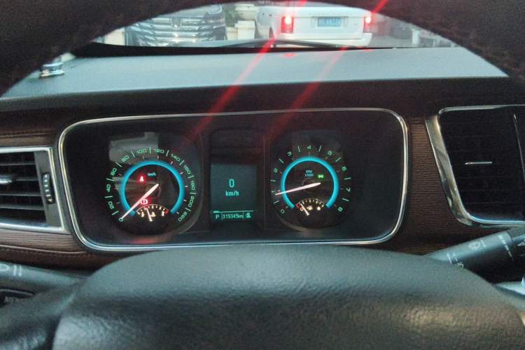 Used Buick GL8 2015 2.4L Luxury Business Premium Edition Instrument Cluster
