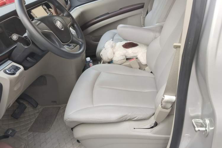 Used Buick GL8 2015 2.4L Luxury Business Premium Edition Left Front Seat