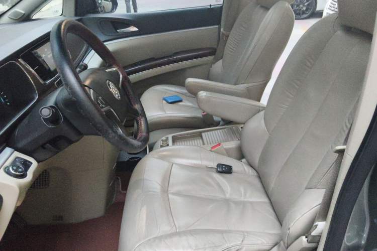 Used Buick GL8 2015 2.4L Luxury Business Premium Edition Left Front Seat
