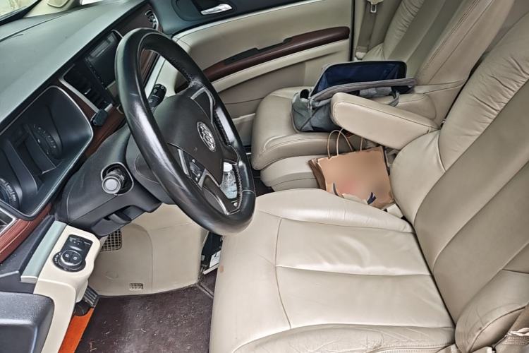 Used Buick GL8 2015 2.4L Luxury Business Premium Edition Left Front Seat