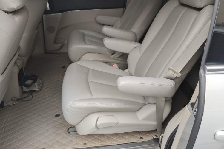 Used Buick GL8 2015 2.4L Luxury Business Premium Edition Left Rear Seat