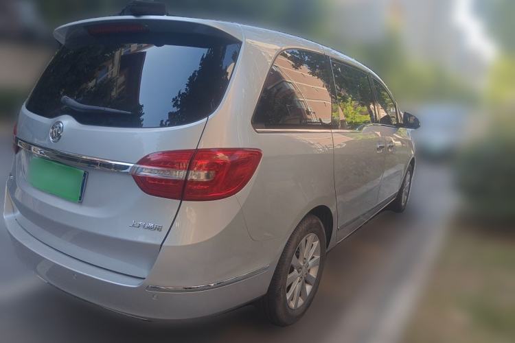 Used Buick GL8 2015 2.4L Luxury Business Premium Edition Rear Right 45 Deg