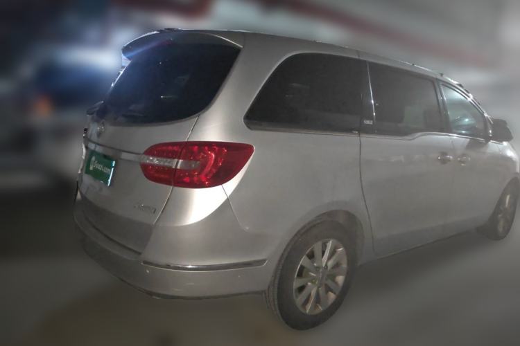 Used Buick GL8 2015 2.4L Luxury Business Premium Edition Rear Right 45 Deg