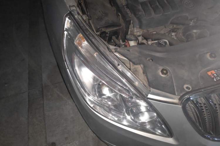 Used Buick GL8 2015 2.4L Luxury Business Premium Edition Right Front Headlight