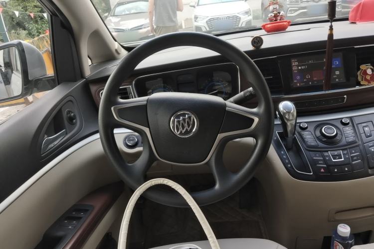 Used Buick GL8 2015 2.4L Luxury Business Premium Edition Steering Wheel