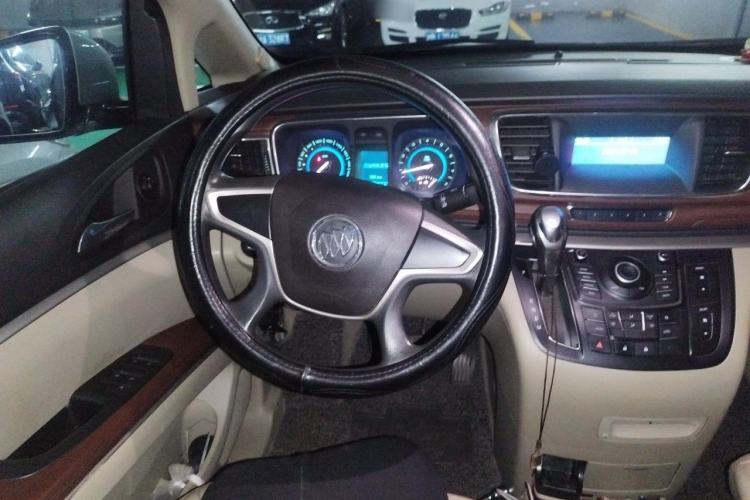 Used Buick GL8 2015 2.4L Luxury Business Premium Edition Steering Wheel
