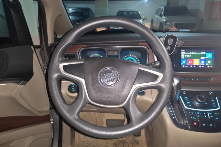 Used Buick GL8 2015 2.4L Luxury Business Premium Edition Steering Wheel