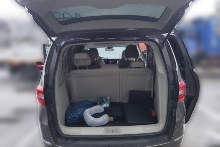 Used Buick GL8 2015 2.4L Luxury Business Premium Edition Trunk