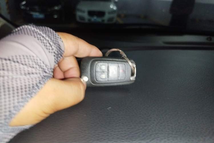 Used Buick GL8 2015 2.4L Luxury Business Premium Edition Vehicle Key