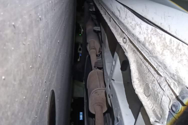 Used Buick GL8 2015 2.4L Luxury Business Premium Edition Chassis Front Right
