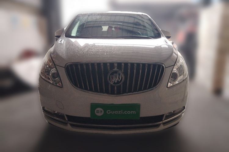 Used Buick GL8 2015 2.4L Luxury Business Premium Edition Front
