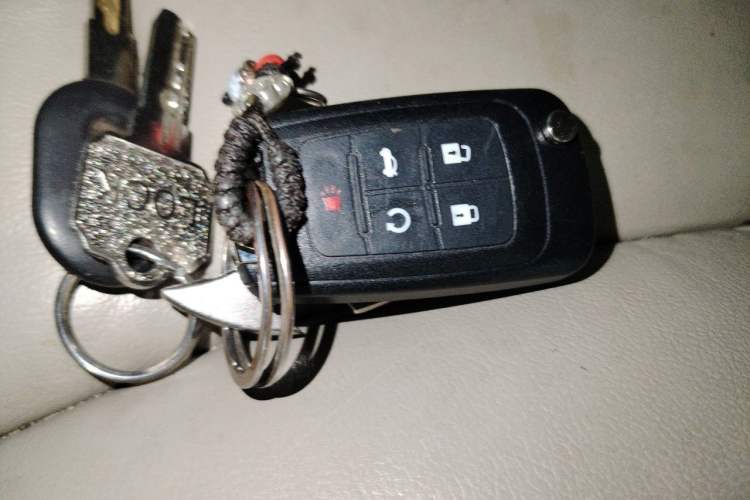 Used Buick GL8 2015 2.4L Luxury Business Premium Edition Vehicle Key
