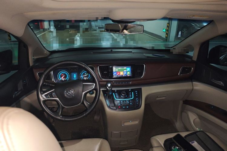 Used Buick GL8 2015 2.4L Luxury Business Premium Edition Center Console