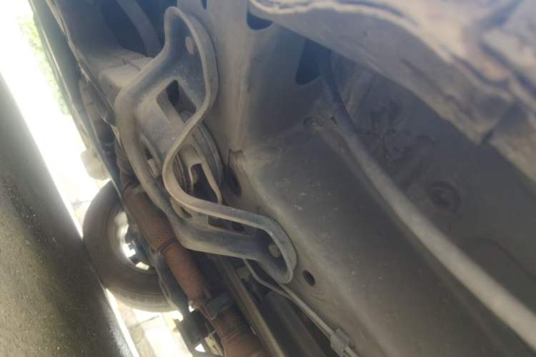 Used Buick GL8 2015 2.4L Luxury Business Premium Edition Chassis Front Left