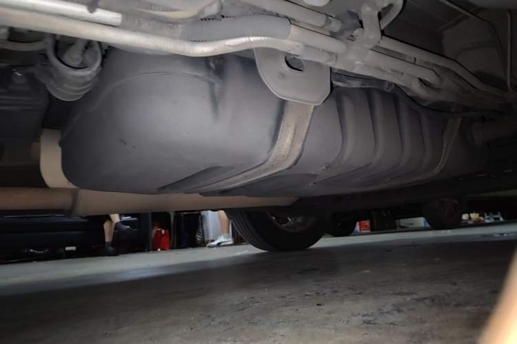 Used Buick GL8 2015 2.4L Luxury Business Premium Edition Chassis Rear Left