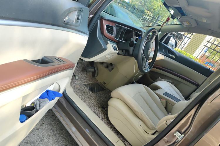 Used Buick GL8 2015 2.4L Luxury Business Premium Edition Driver Seat