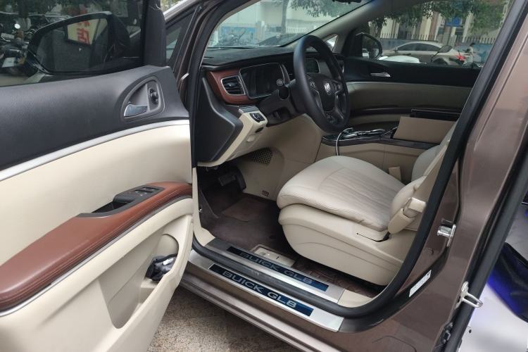 Used Buick GL8 2015 2.4L Luxury Business Premium Edition Driver Seat