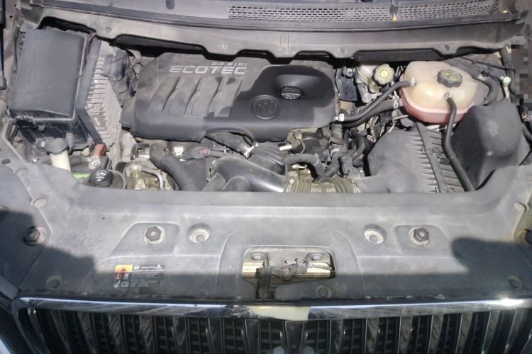 Used Buick GL8 2015 2.4L Luxury Business Premium Edition Engine Bay
