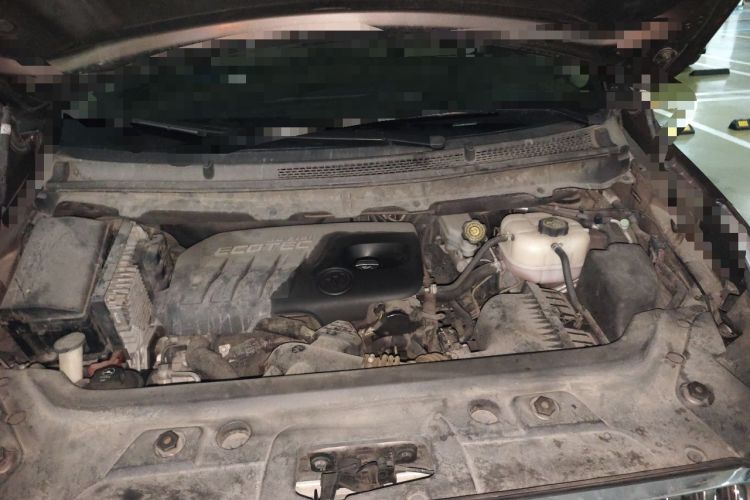 Used Buick GL8 2015 2.4L Luxury Business Premium Edition Engine Bay
