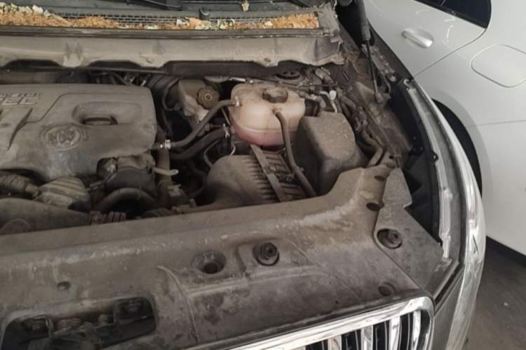 Used Buick GL8  Engine Bay Left