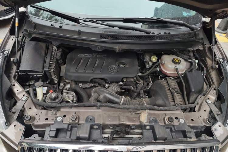 Used Buick GL8 2015 2.4L Luxury Business Premium Edition Engine Bay