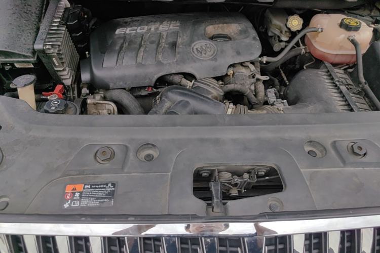 Used Buick GL8 2015 2.4L Luxury Business Premium Edition Engine Bay