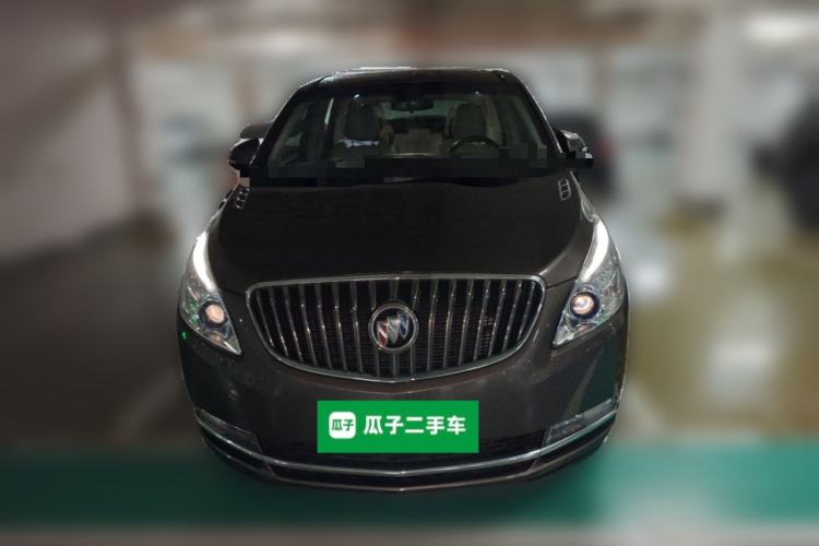 Used Buick GL8 2015 2.4L Luxury Business Premium Edition Front