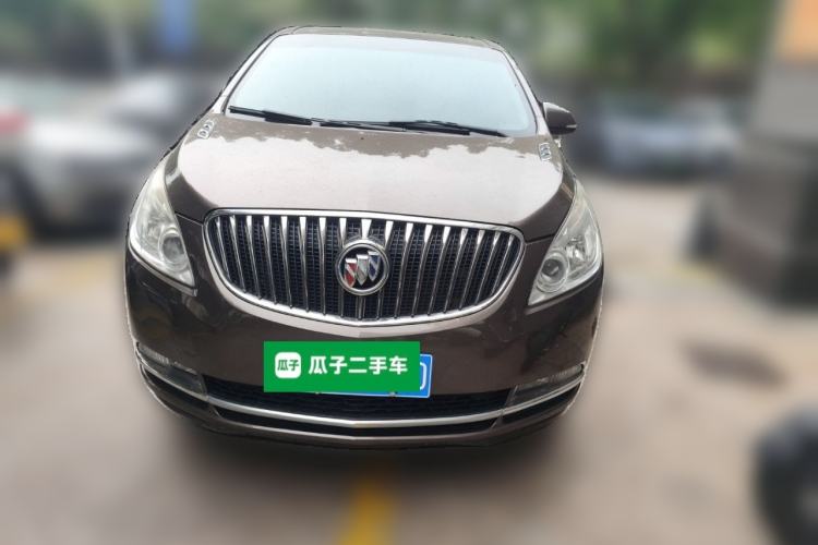 Used Buick GL8 2015 2.4L Luxury Business Premium Edition Front