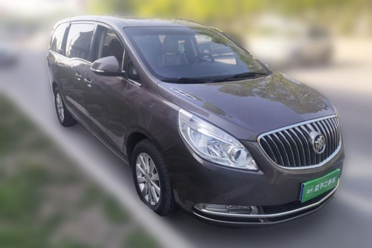 Used Buick GL8 2015 2.4L Luxury Business Premium Edition Front Right 45 Deg