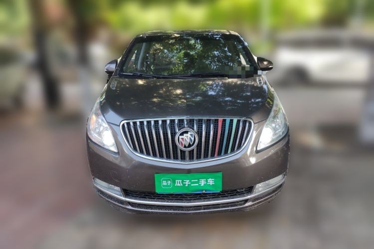 Used Buick GL8 2015 2.4L Luxury Business Premium Edition Front