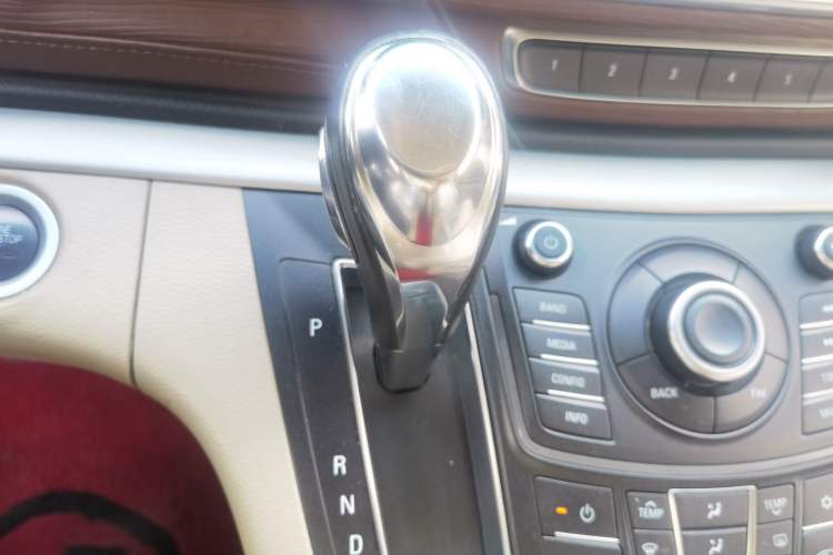 Used Buick GL8 2015 2.4L Luxury Business Premium Edition Gear Lever