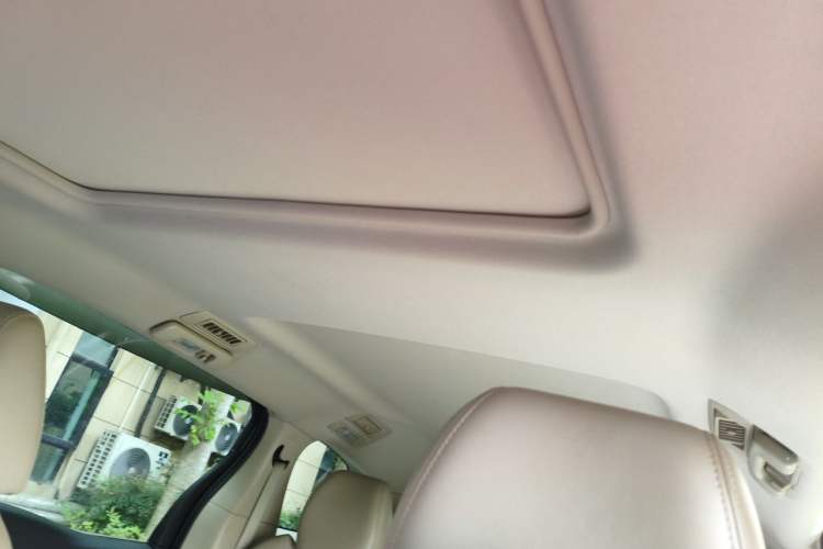 Used Buick GL8 2015 2.4L Luxury Business Premium Edition Headliner