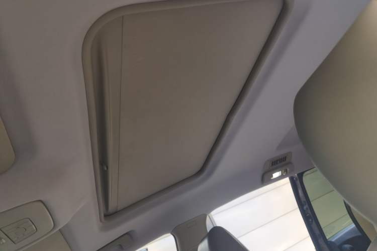 Used Buick GL8 2015 2.4L Luxury Business Premium Edition Headliner