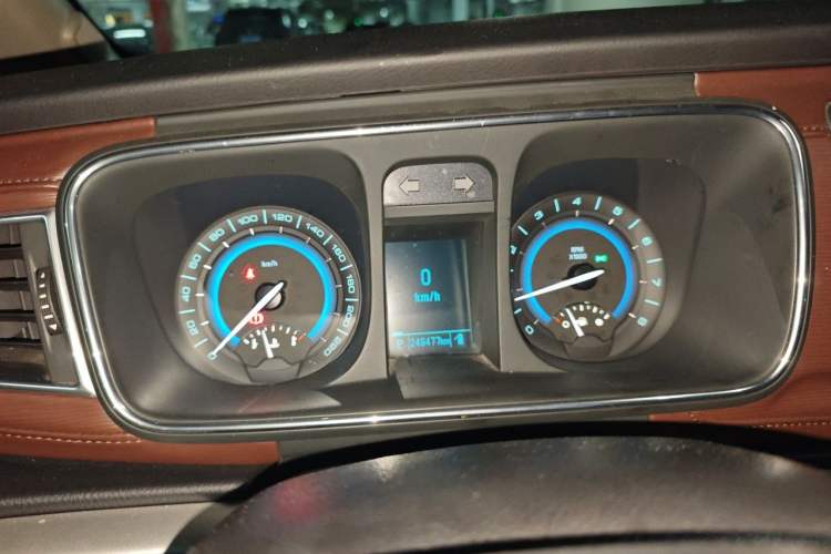 Used Buick GL8 2015 2.4L Luxury Business Premium Edition Instrument Cluster