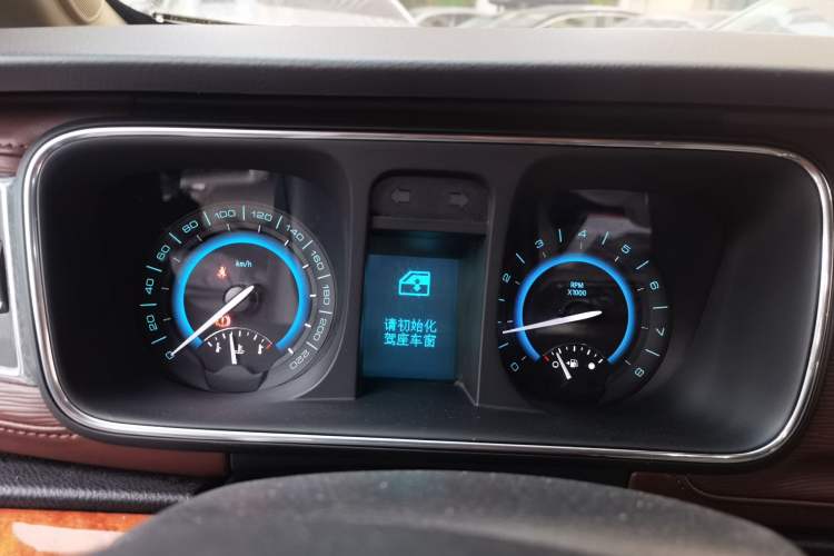 Used Buick GL8 2015 2.4L Luxury Business Premium Edition Instrument Cluster