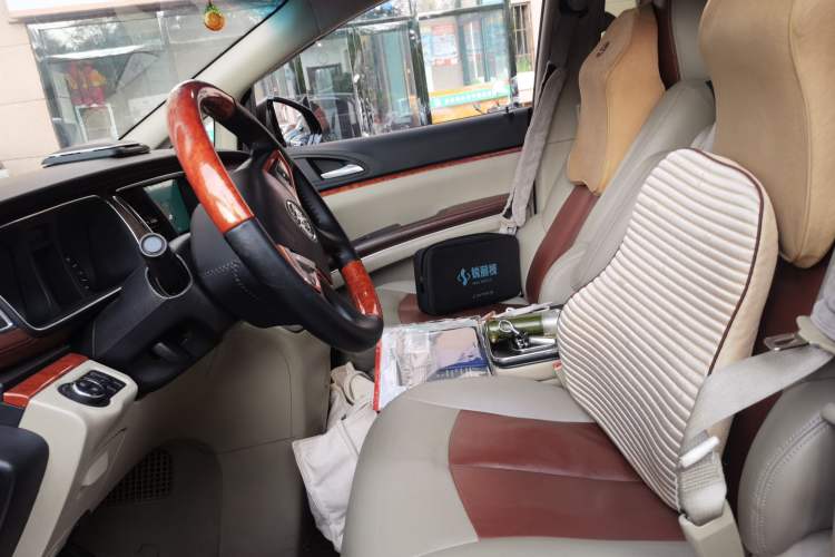 Used Buick GL8 2015 2.4L Luxury Business Premium Edition Left Front Seat