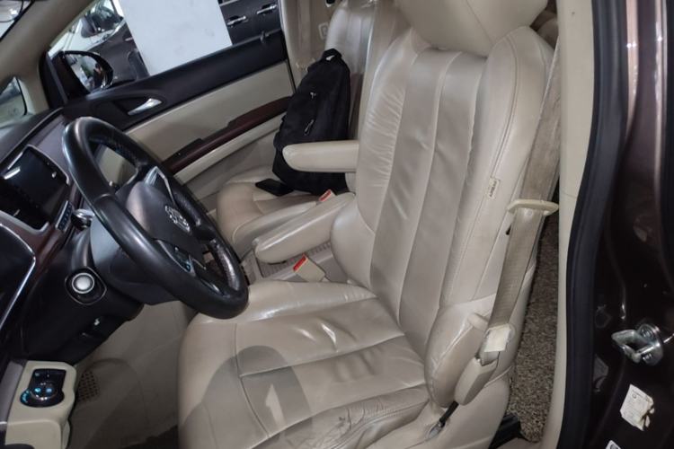 Used Buick GL8 2015 2.4L Luxury Business Premium Edition Left Front Seat