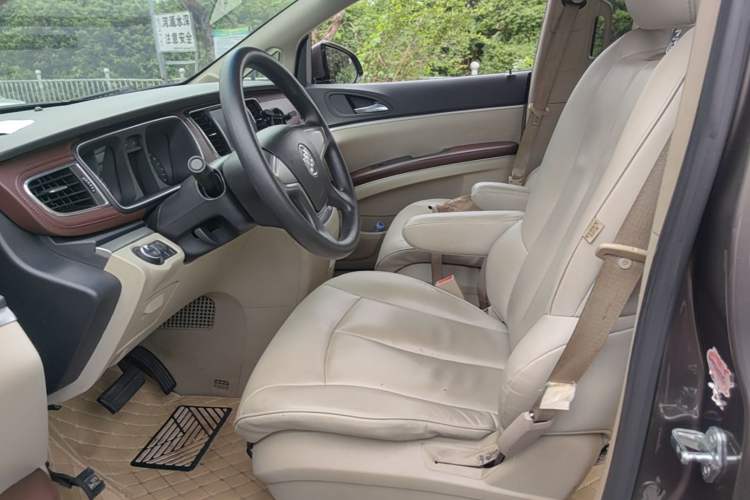 Used Buick GL8 2015 2.4L Luxury Business Premium Edition Left Front Seat