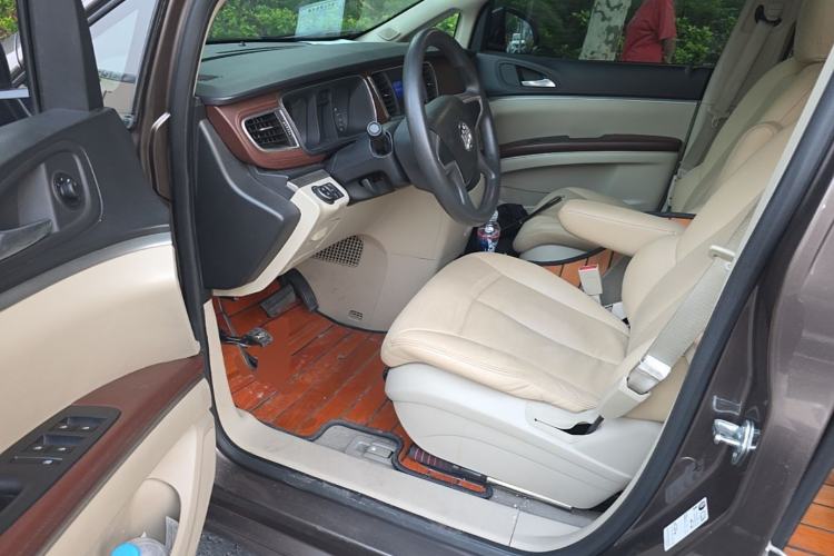 Used Buick GL8 2015 2.4L Luxury Business Premium Edition Left Front Seat