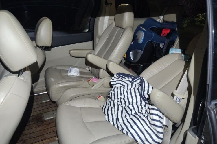Used Buick GL8 2015 2.4L Luxury Business Premium Edition Left Rear Seat