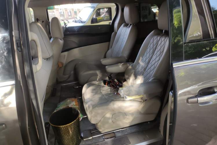 Used Buick GL8 2015 2.4L Luxury Business Premium Edition Left Rear Seat