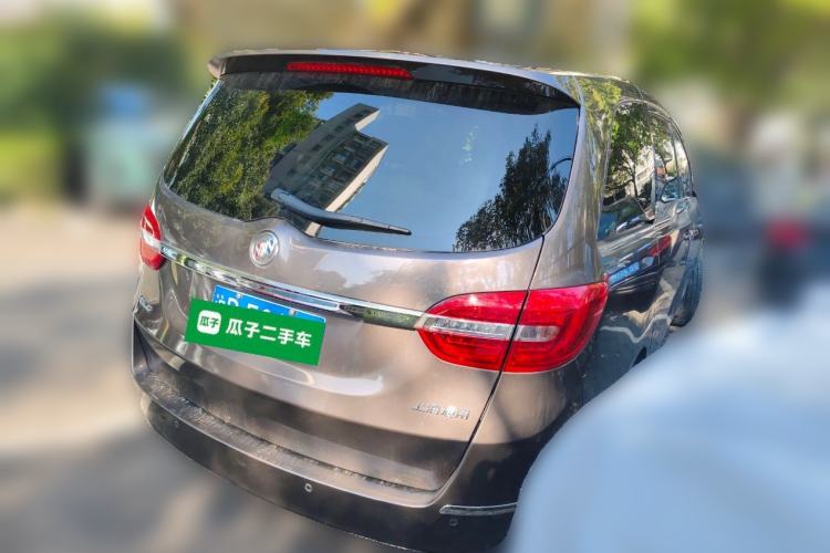 Used Buick GL8 2015 2.4L Luxury Business Premium Edition Rear Right 45 Deg