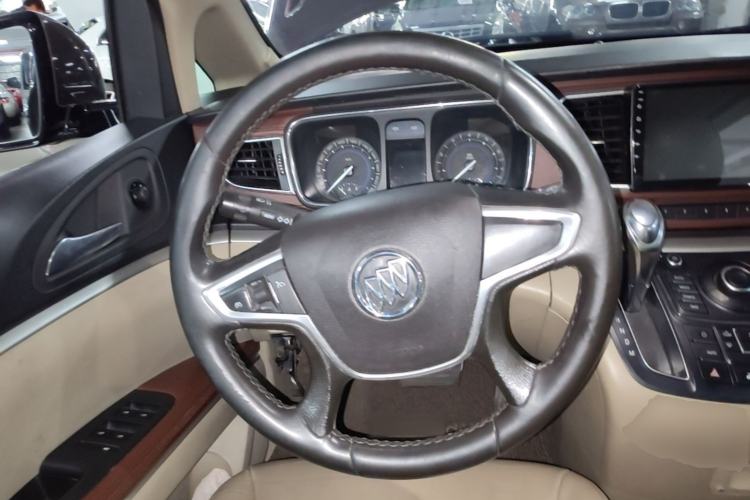 Used Buick GL8 2015 2.4L Luxury Business Premium Edition Steering Wheel