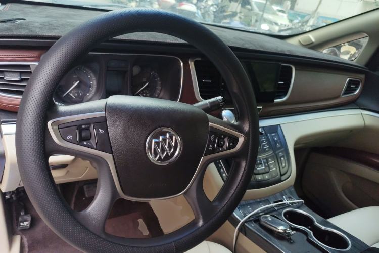 Used Buick GL8 2015 2.4L Luxury Business Premium Edition Steering Wheel