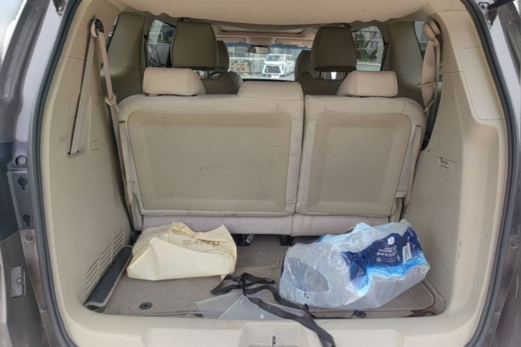 Used Buick GL8 2015 2.4L Luxury Business Premium Edition Trunk