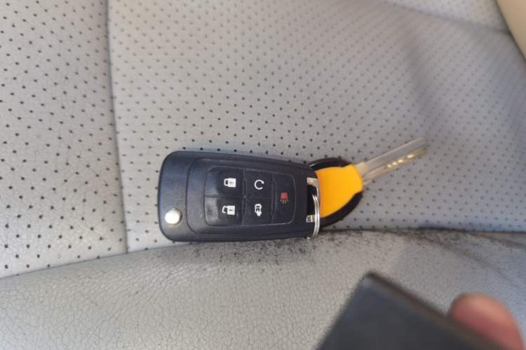 Used Buick GL8 2015 2.4L Luxury Business Premium Edition Vehicle Key