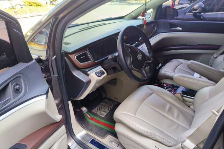 Used Buick GL8  Driver Seat