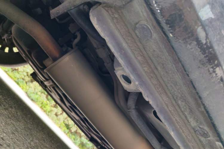 Used Buick GL8 2017 ES 28T Flagship Model China V Standard Chassis Rear Right