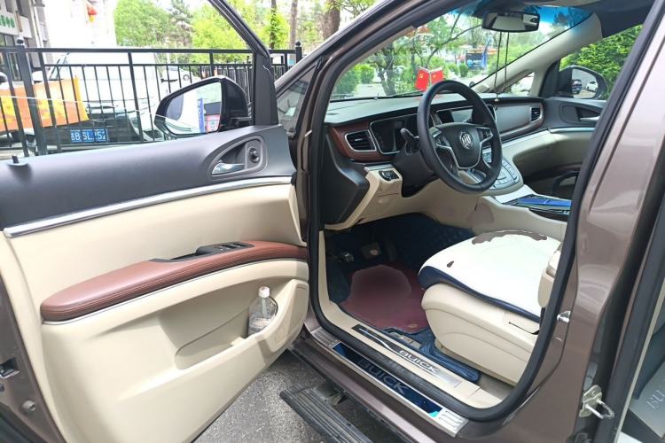 Used Buick GL8 2017 25S Comfort Version China V Standard Driver Seat